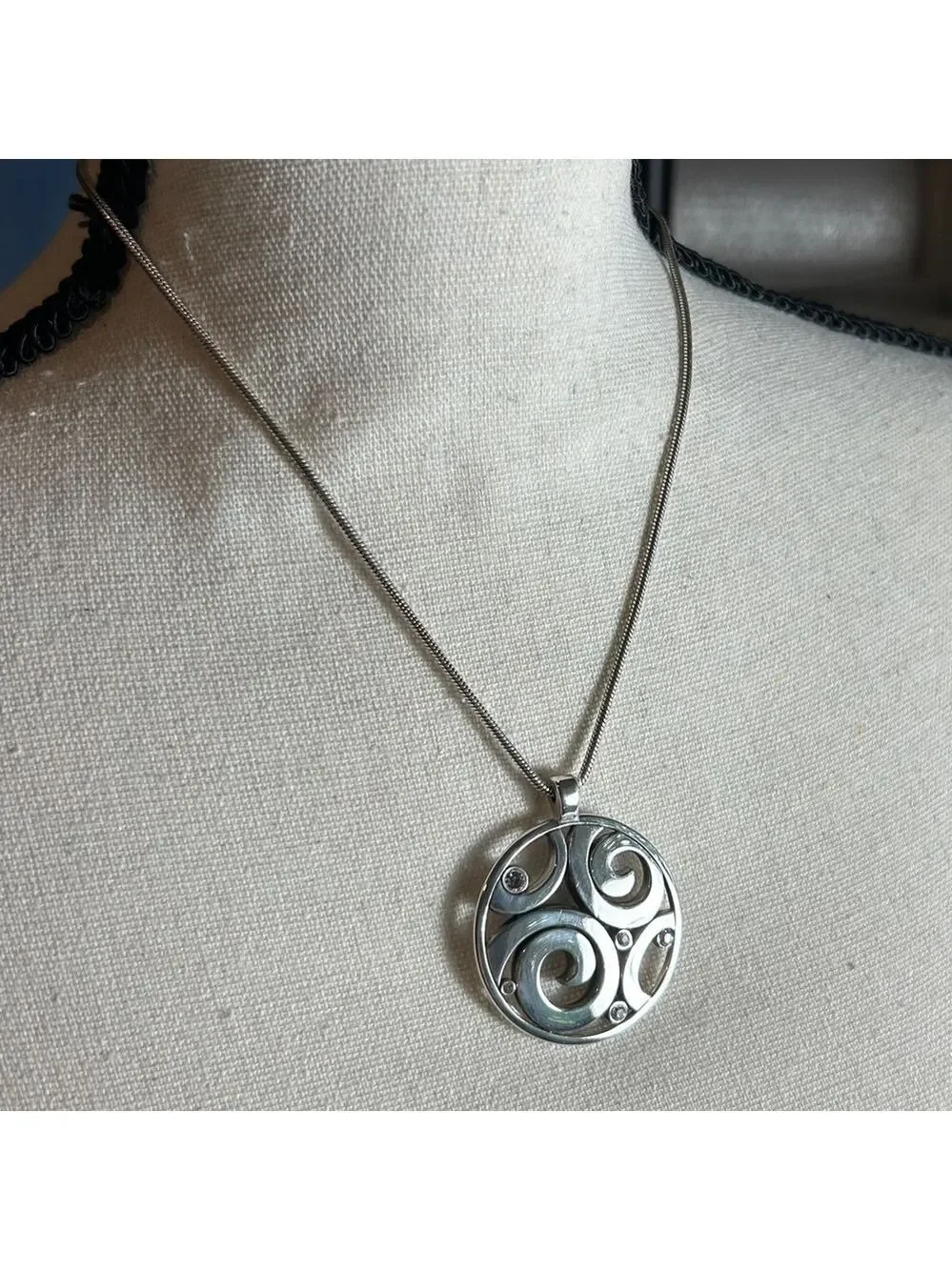 Brighton London Groove Necklace Silver Plated Crystals Swirl Design - Picture 14 of 14